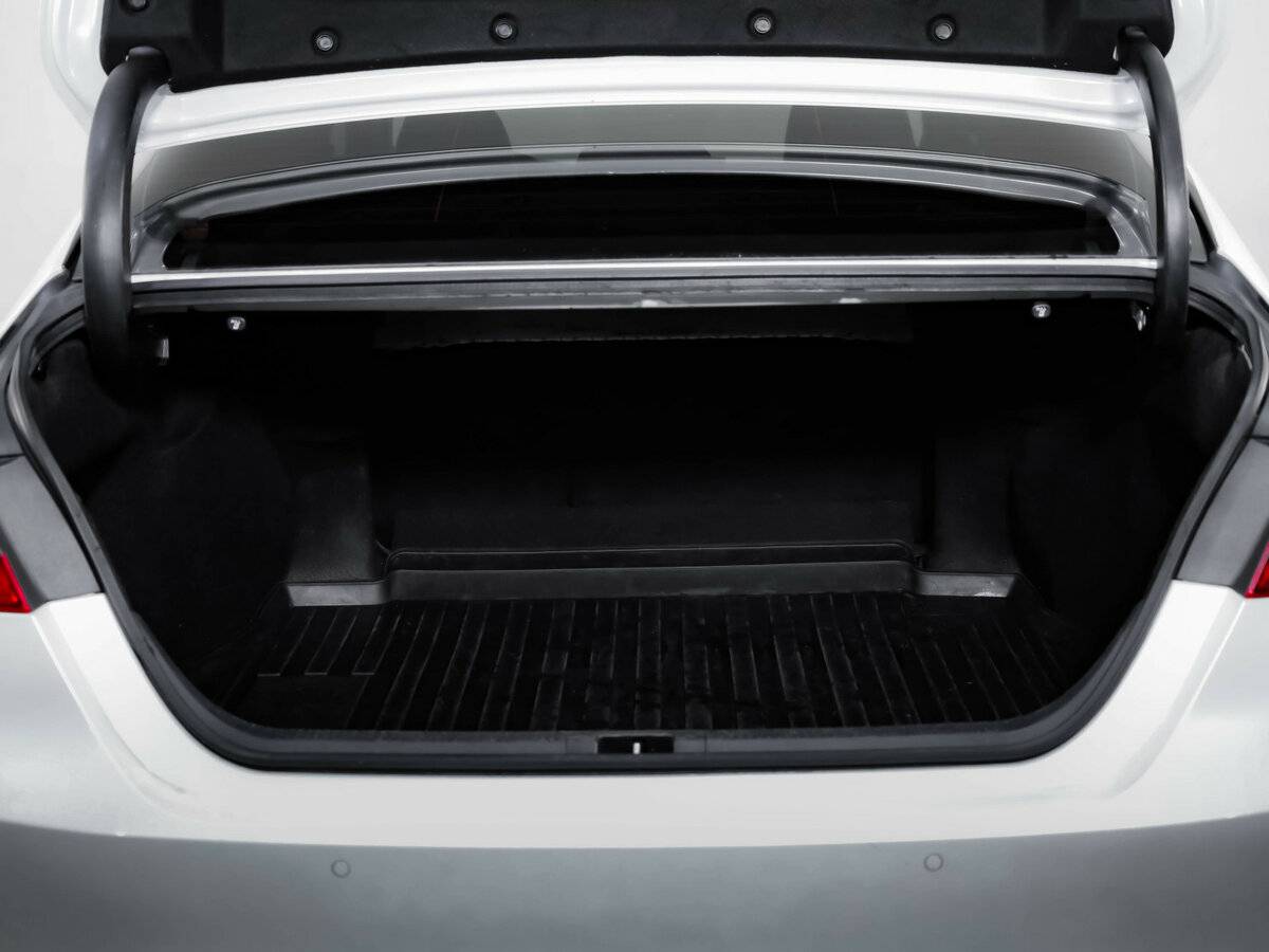 Купить Toyota Camry с пробегом. Фото: #27