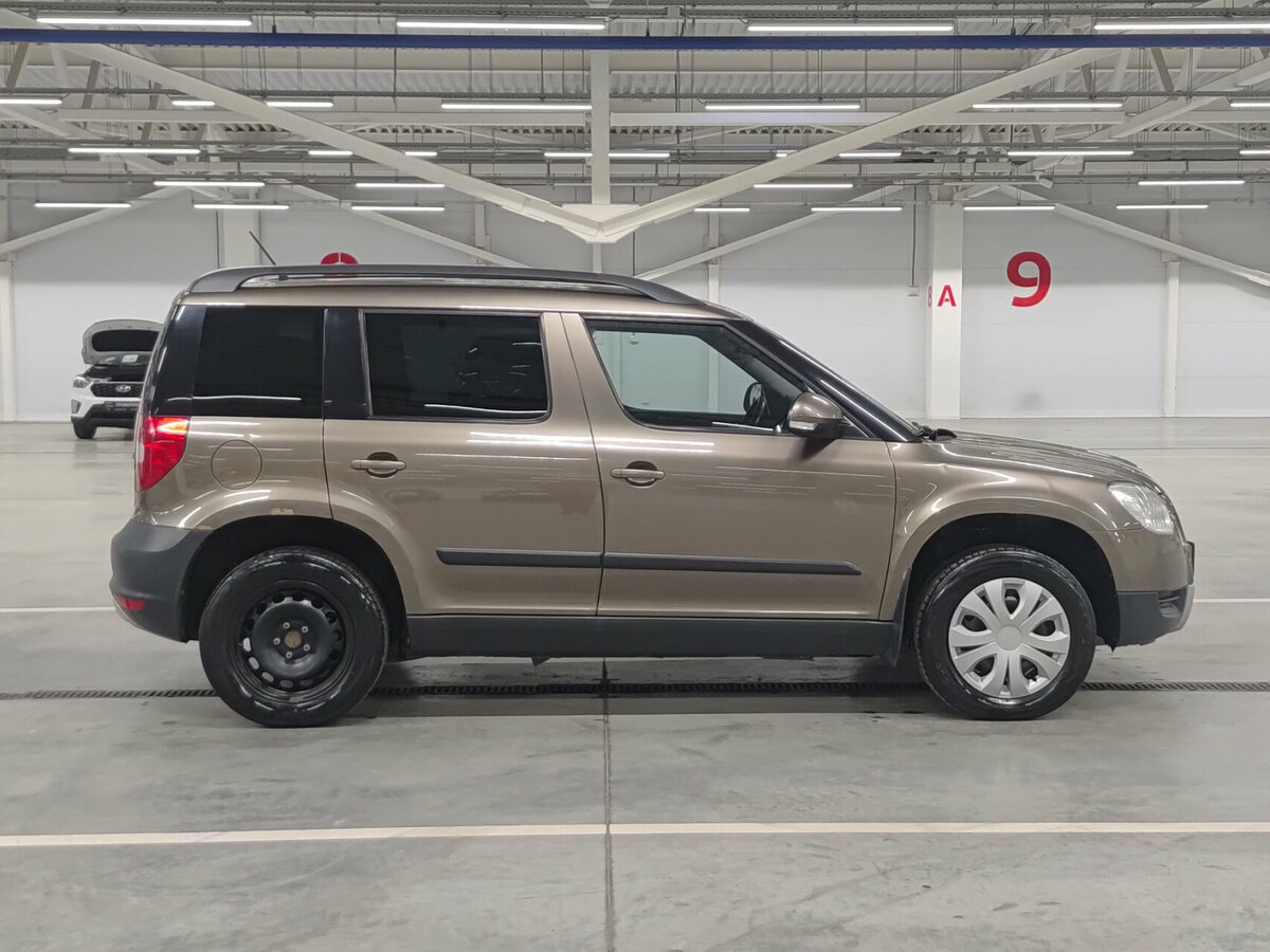 Купить Skoda Yeti с пробегом. Фото: #3