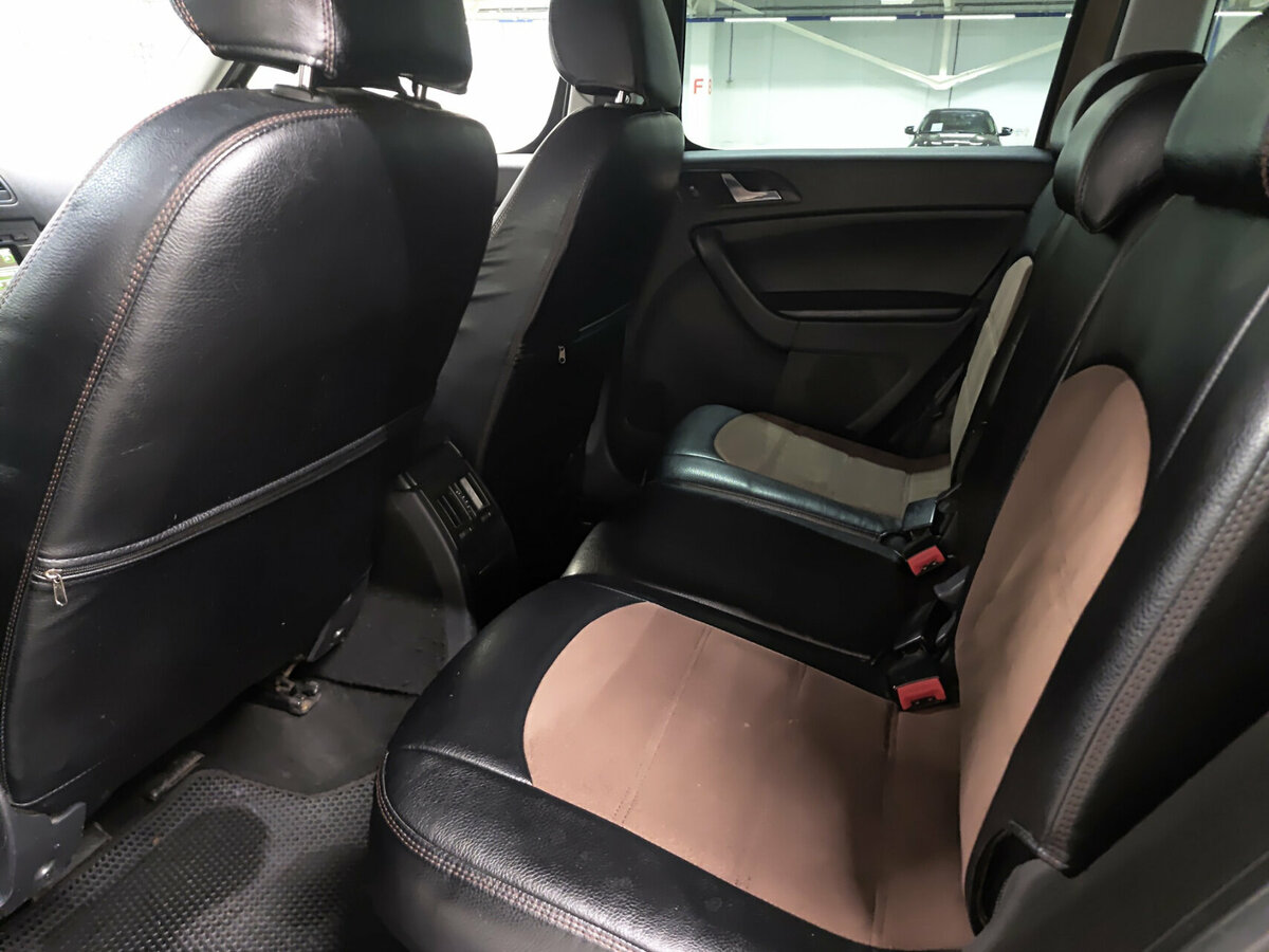 Купить Skoda Yeti с пробегом. Фото: #11