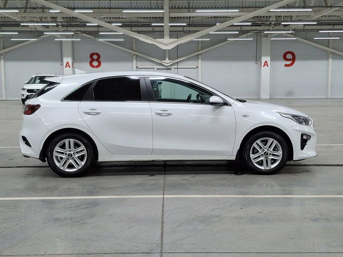 Купить Kia Ceed с пробегом. Фото: #3