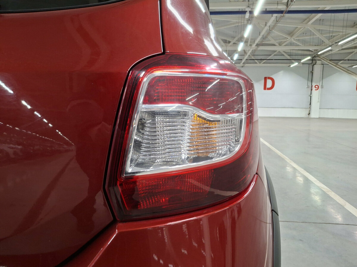 Купить Renault Sandero с пробегом. Фото: #8