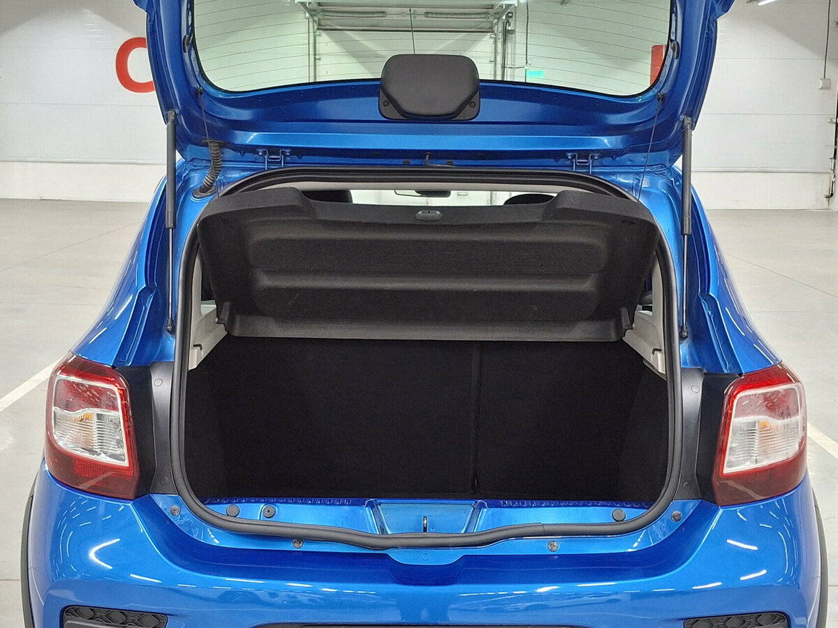 Купить Renault Sandero с пробегом. Фото: #9