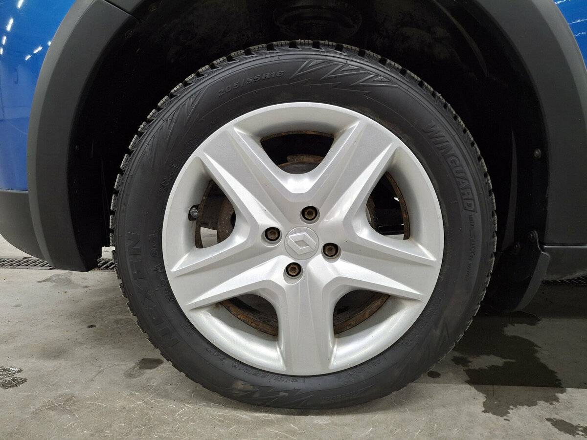 Купить Renault Sandero с пробегом. Фото: #17