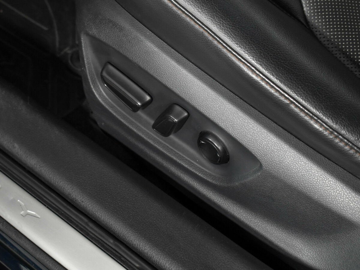 Купить Toyota Camry с пробегом. Фото: #8