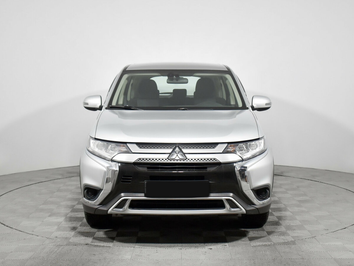 Купить Mitsubishi Outlander с пробегом. Фото: #1