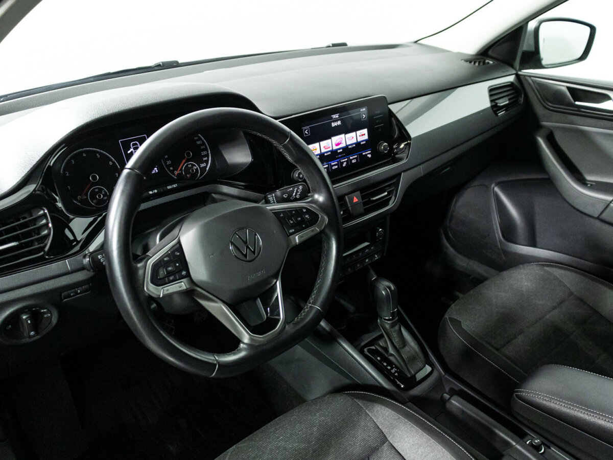 Купить Volkswagen Polo с пробегом. Фото: #10