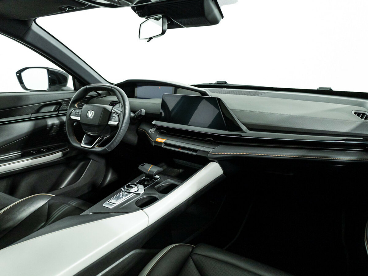 Купить Changan UNI-V с пробегом. Фото: #8