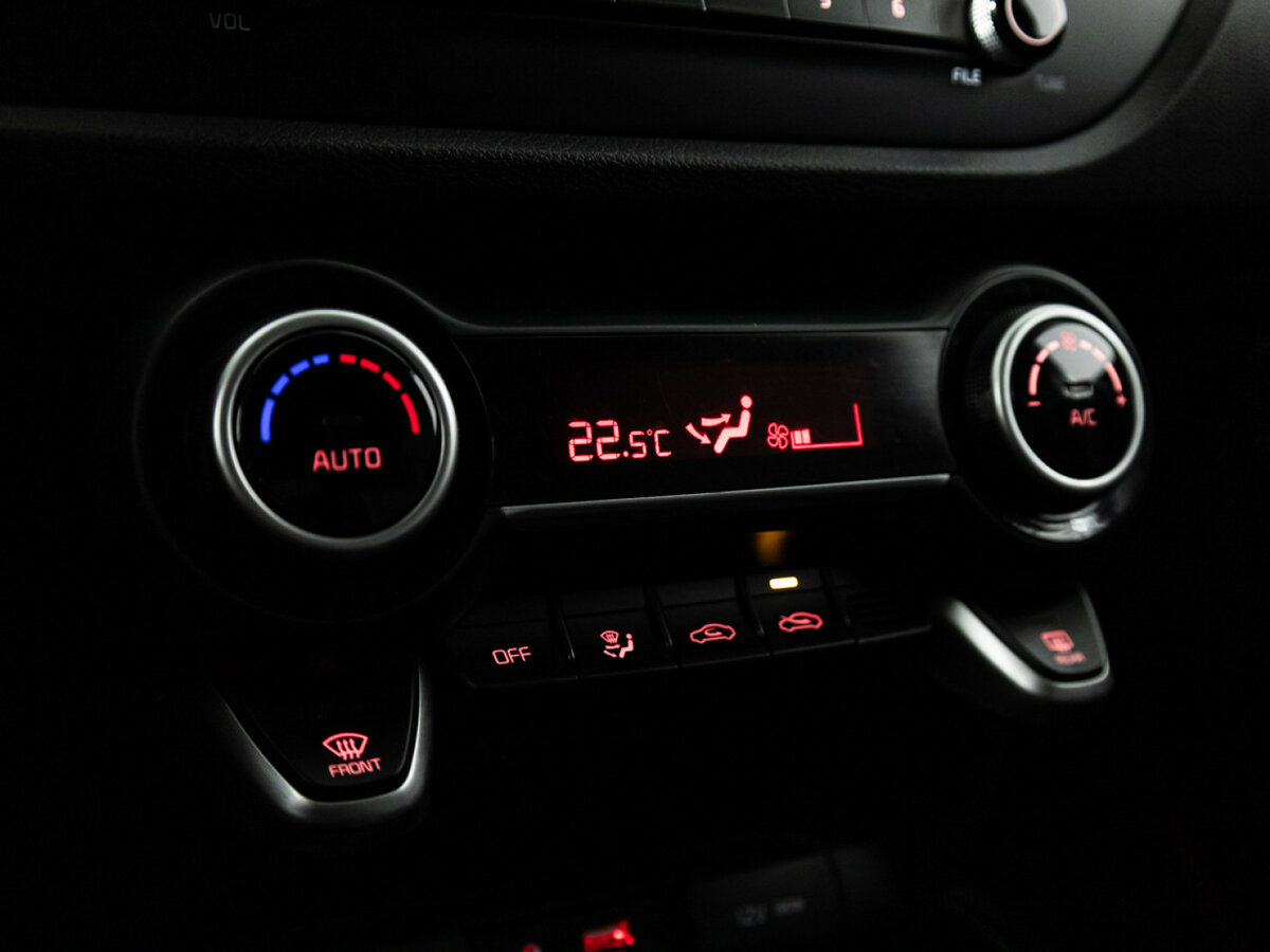 Купить Kia Rio с пробегом. Фото: #14