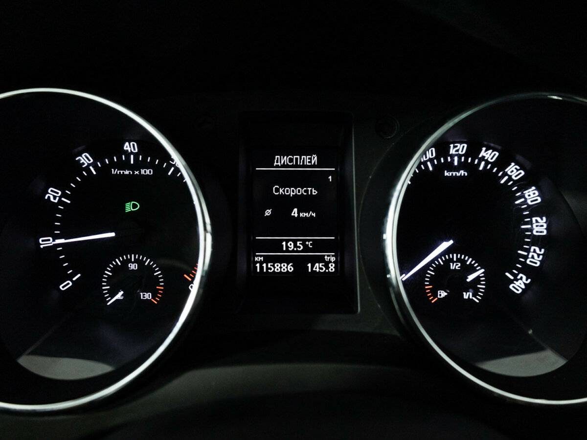 Купить Skoda Yeti с пробегом. Фото: #11