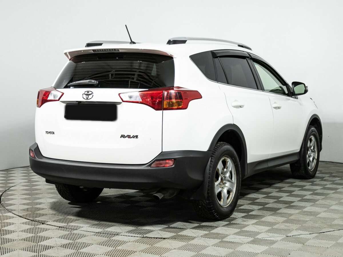 Купить Toyota RAV4 с пробегом. Фото: #3
