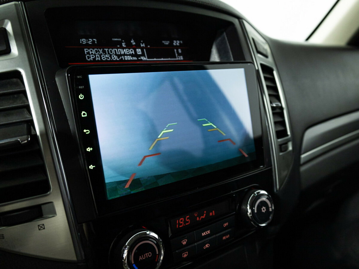 Купить Mitsubishi Pajero с пробегом. Фото: #13