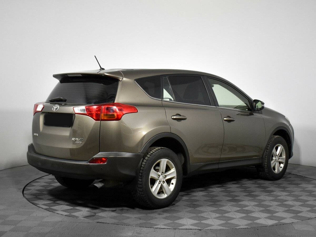 Купить Toyota RAV4 с пробегом. Фото: #4