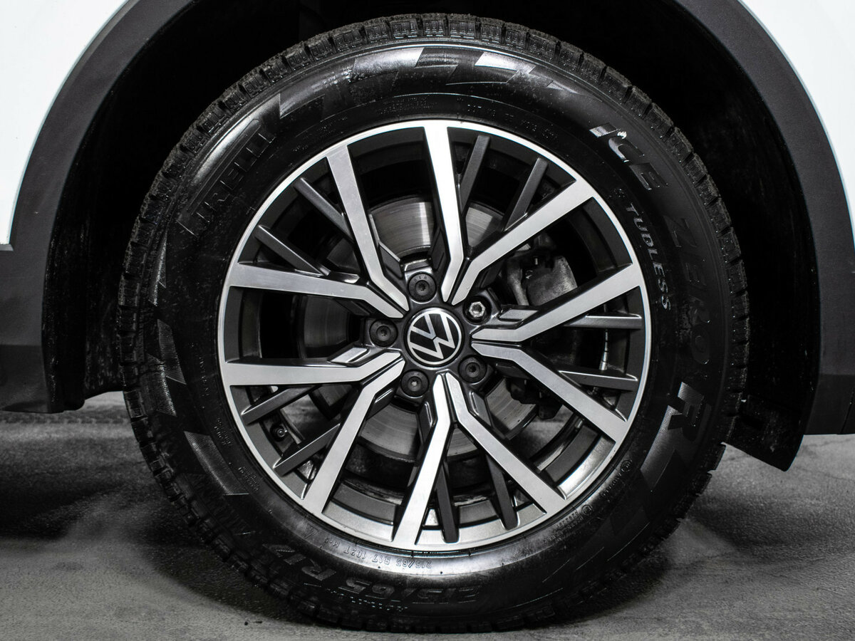 Купить Volkswagen Tiguan с пробегом. Фото: #16