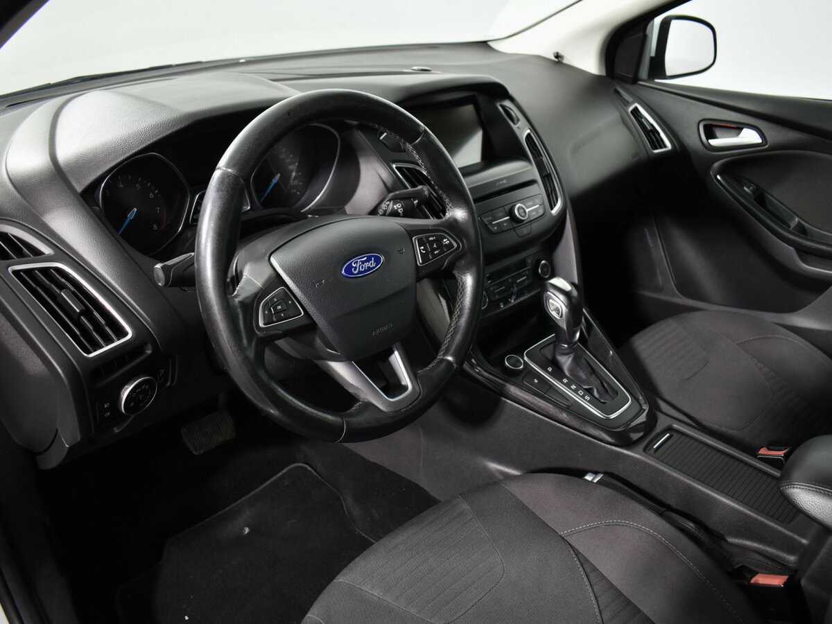 Купить Ford Focus с пробегом. Фото: #8