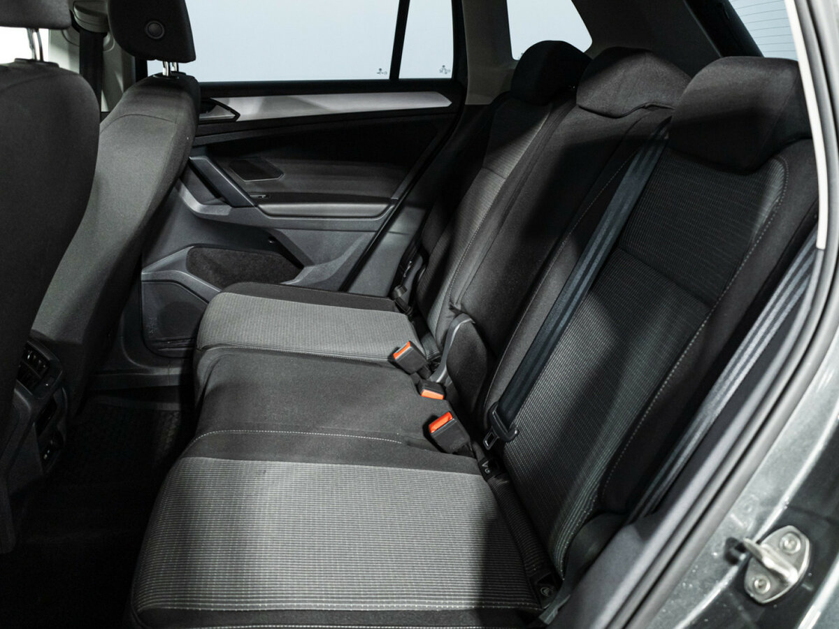 Купить Volkswagen Tiguan с пробегом. Фото: #9
