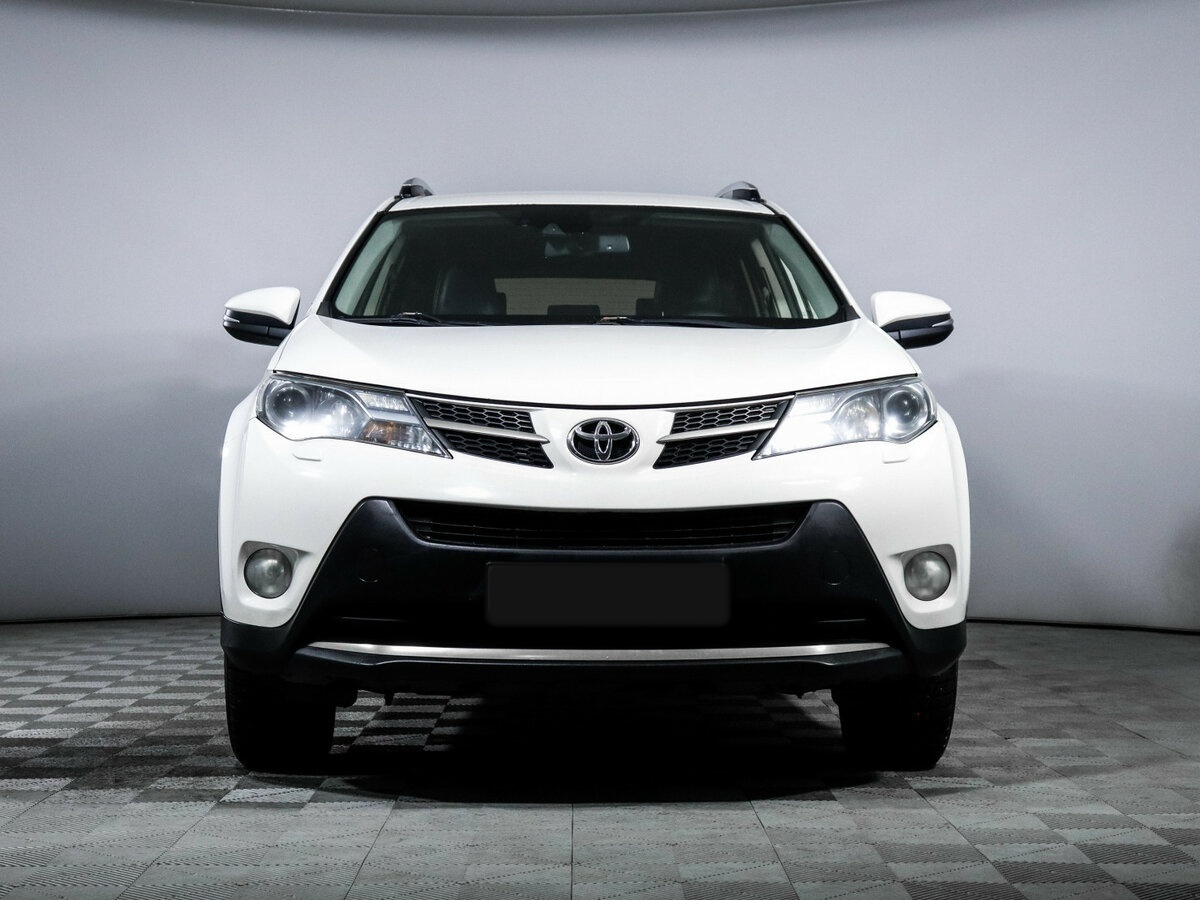 Купить Toyota RAV4 с пробегом. Фото: #1