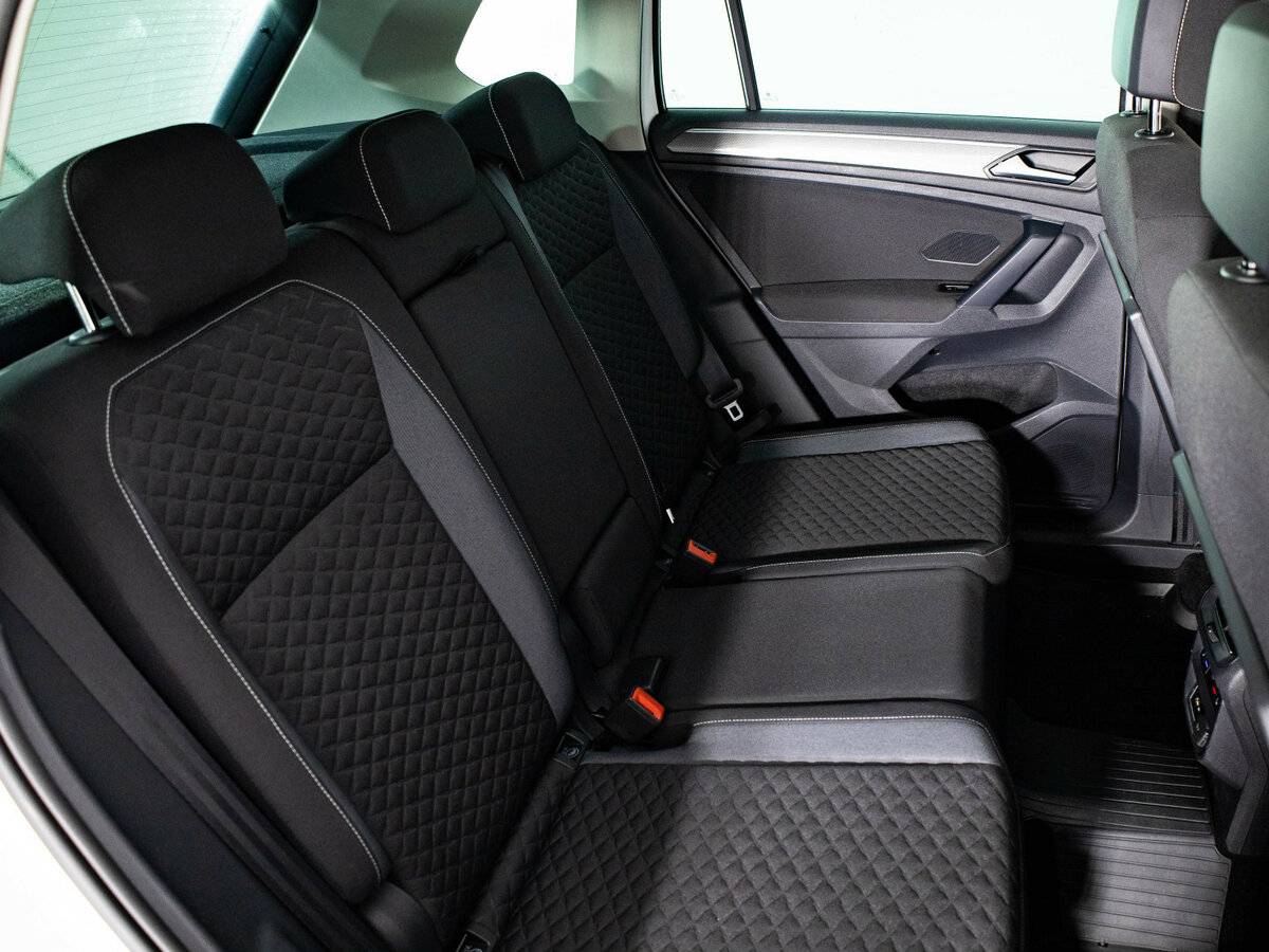 Купить Volkswagen Tiguan с пробегом. Фото: #11