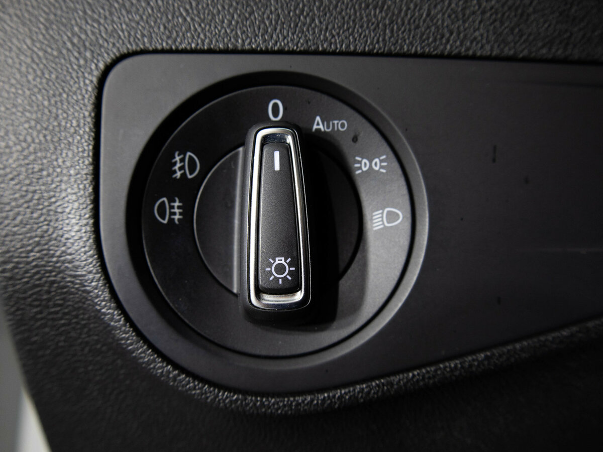 Купить Volkswagen Tiguan с пробегом. Фото: #16