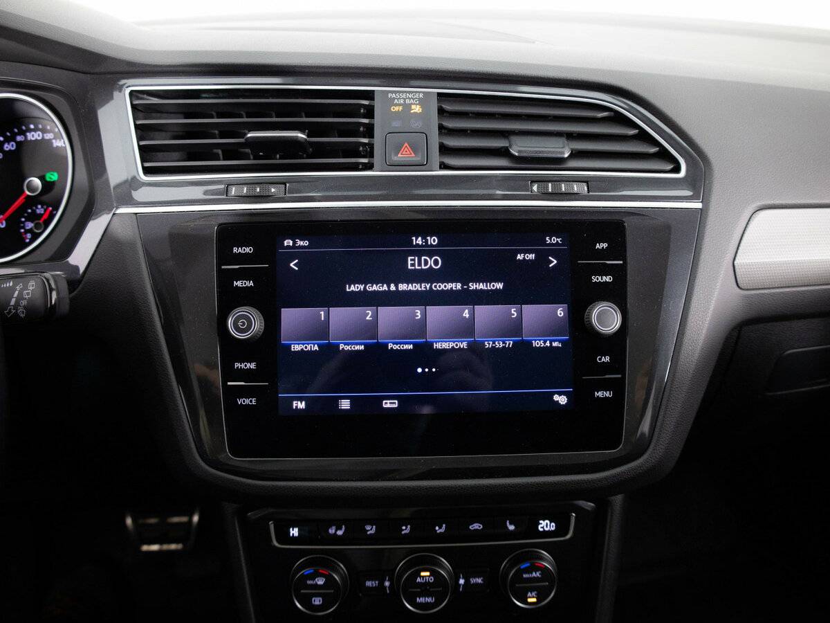 Купить Volkswagen Tiguan с пробегом. Фото: #17