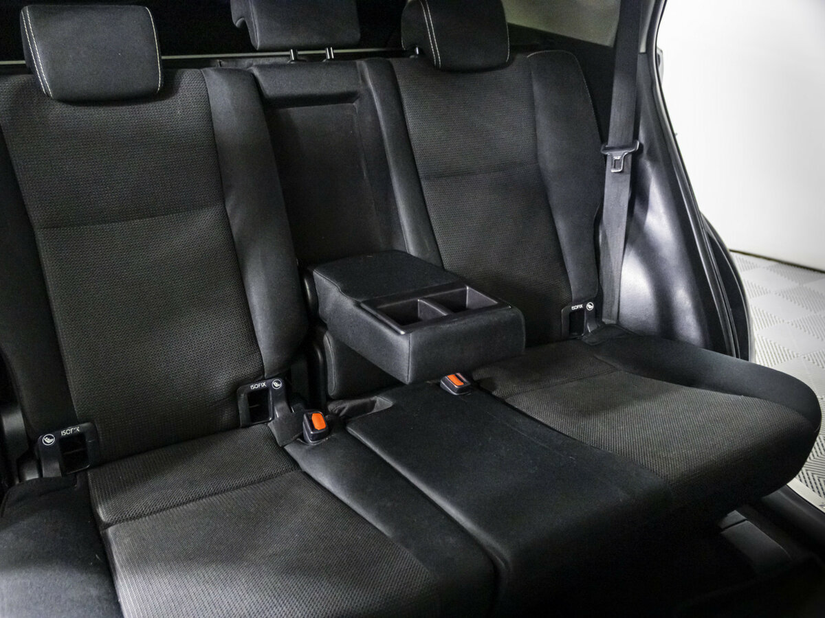 Купить Toyota RAV4 с пробегом. Фото: #8