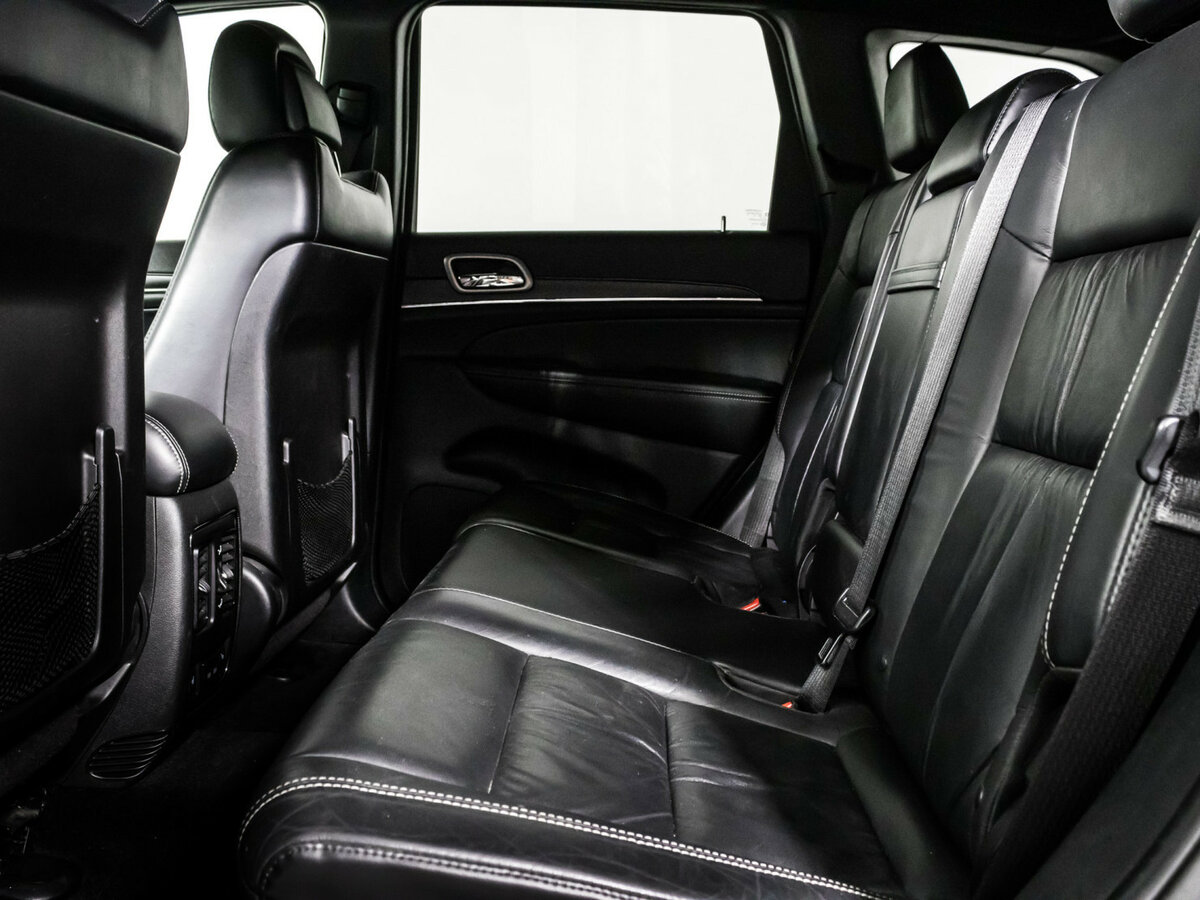 Купить Jeep Grand Cherokee с пробегом. Фото: #9