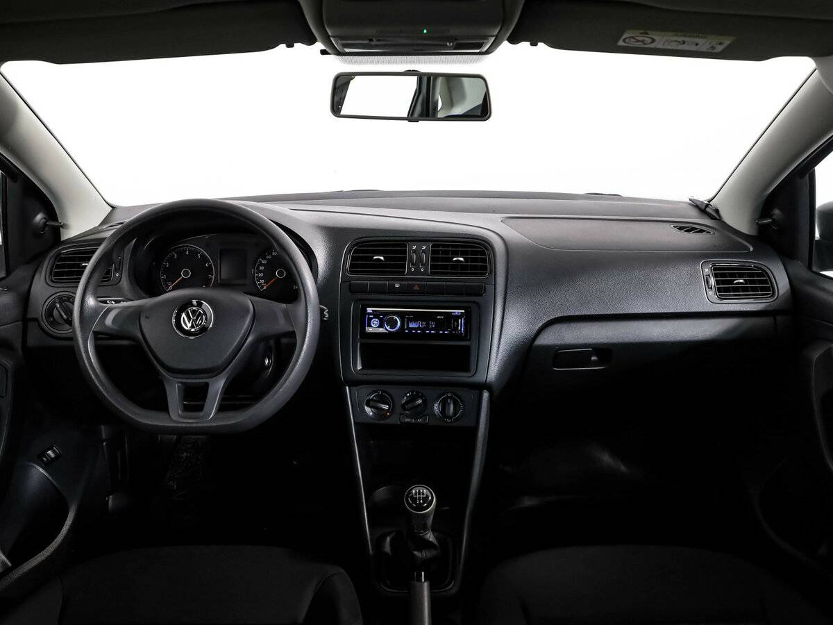Купить Volkswagen Polo с пробегом. Фото: #7