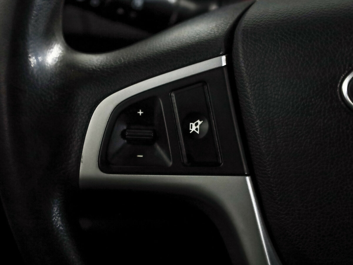 Купить Hyundai Solaris с пробегом. Фото: #12