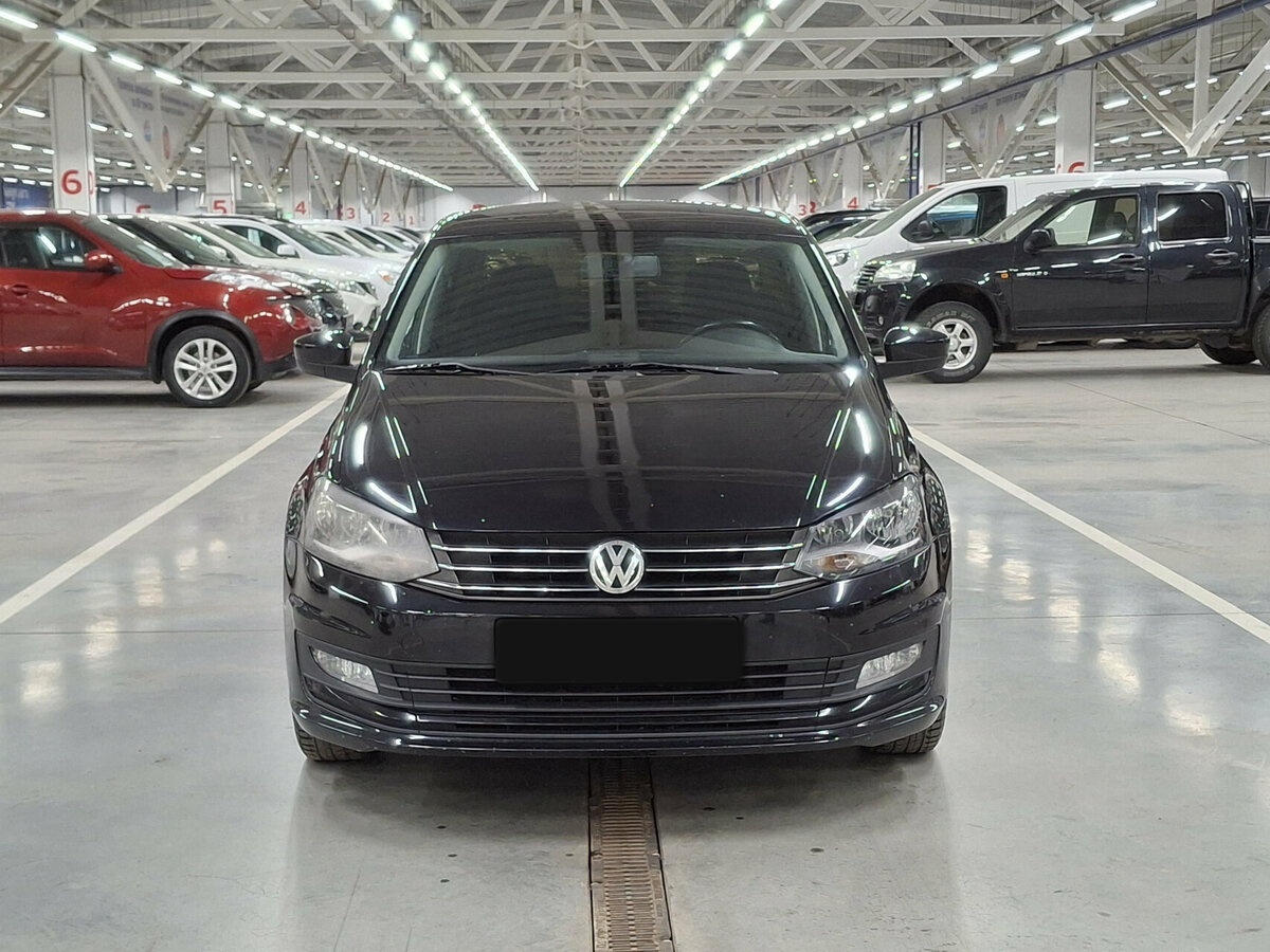 Купить Volkswagen Polo с пробегом. Фото: #1