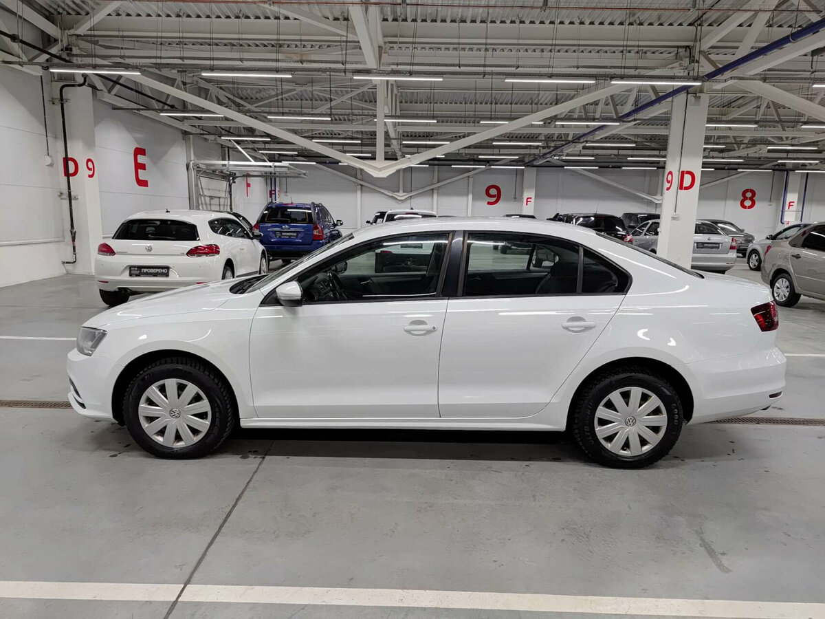 Купить Volkswagen Jetta с пробегом. Фото: #7