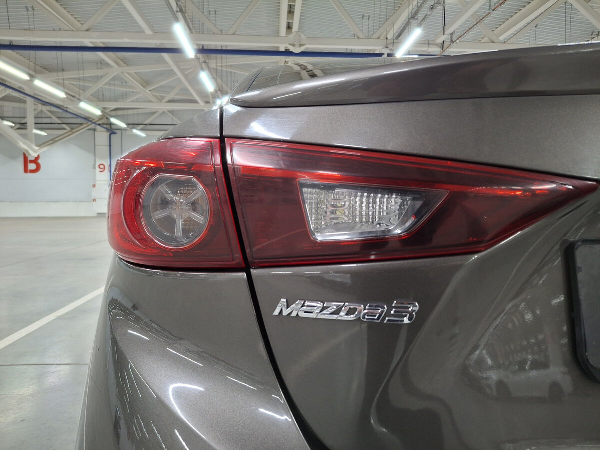 Купить Mazda 3 с пробегом. Фото: #8