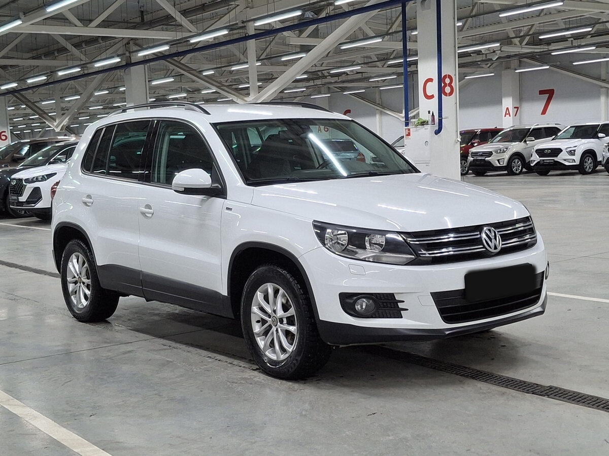 Купить Volkswagen Tiguan с пробегом. Фото: #2