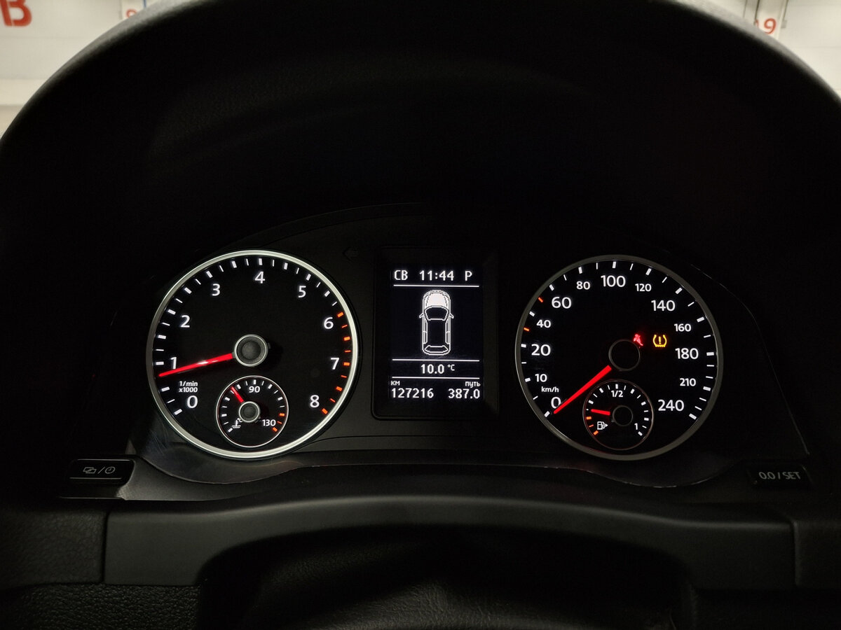 Купить Volkswagen Tiguan с пробегом. Фото: #12