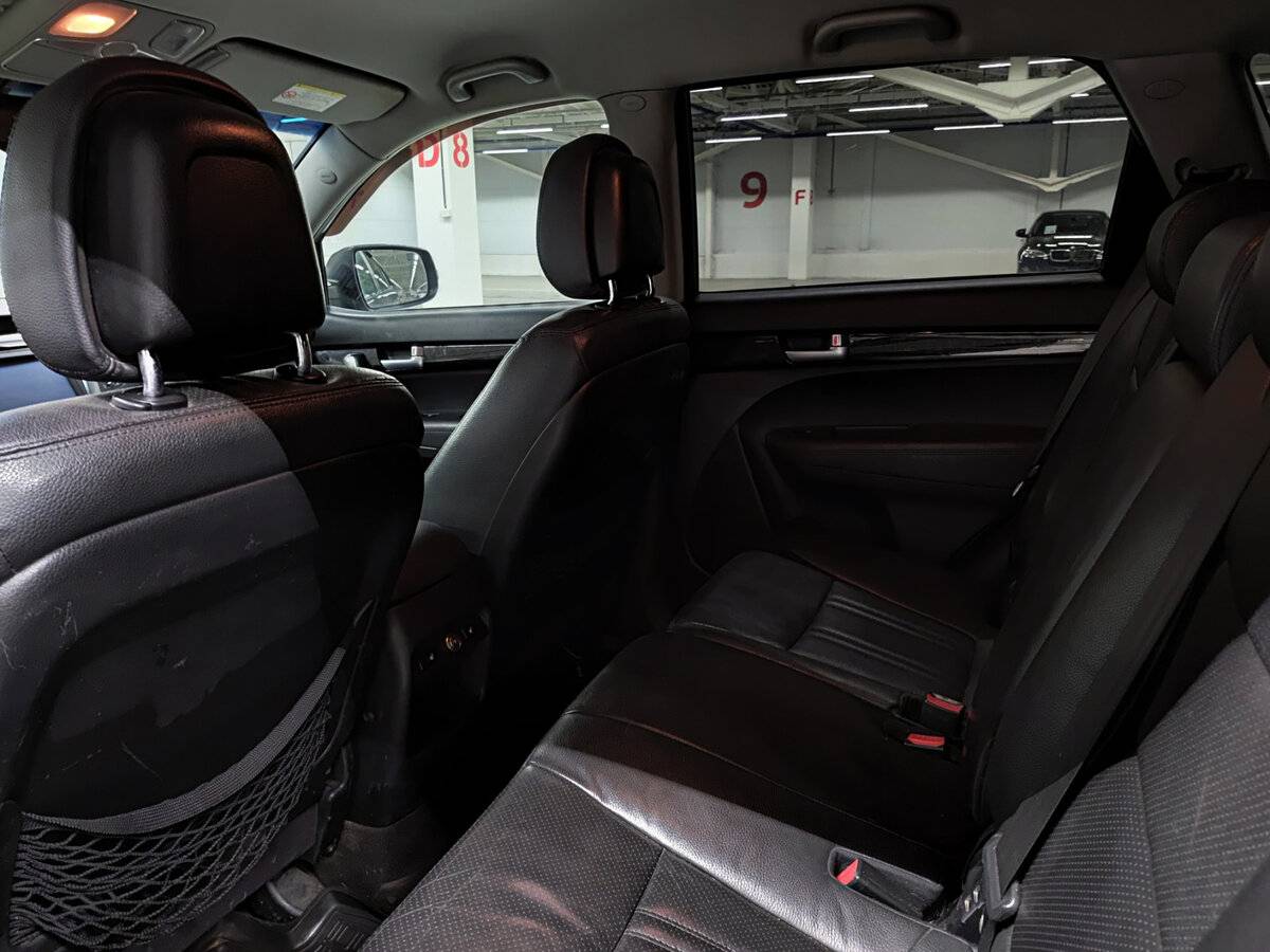 Купить Kia Sorento с пробегом. Фото: #11