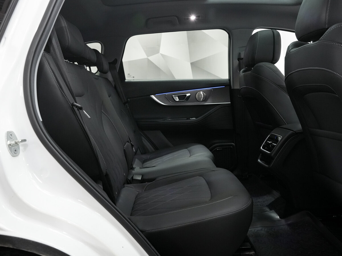 Купить Chery Tiggo 8 Pro Max с пробегом. Фото: #15