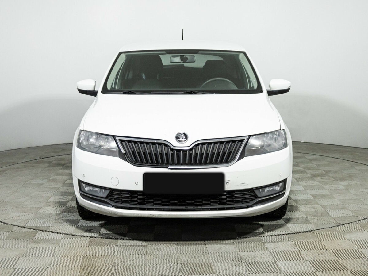 Купить Skoda Rapid с пробегом. Фото: #1