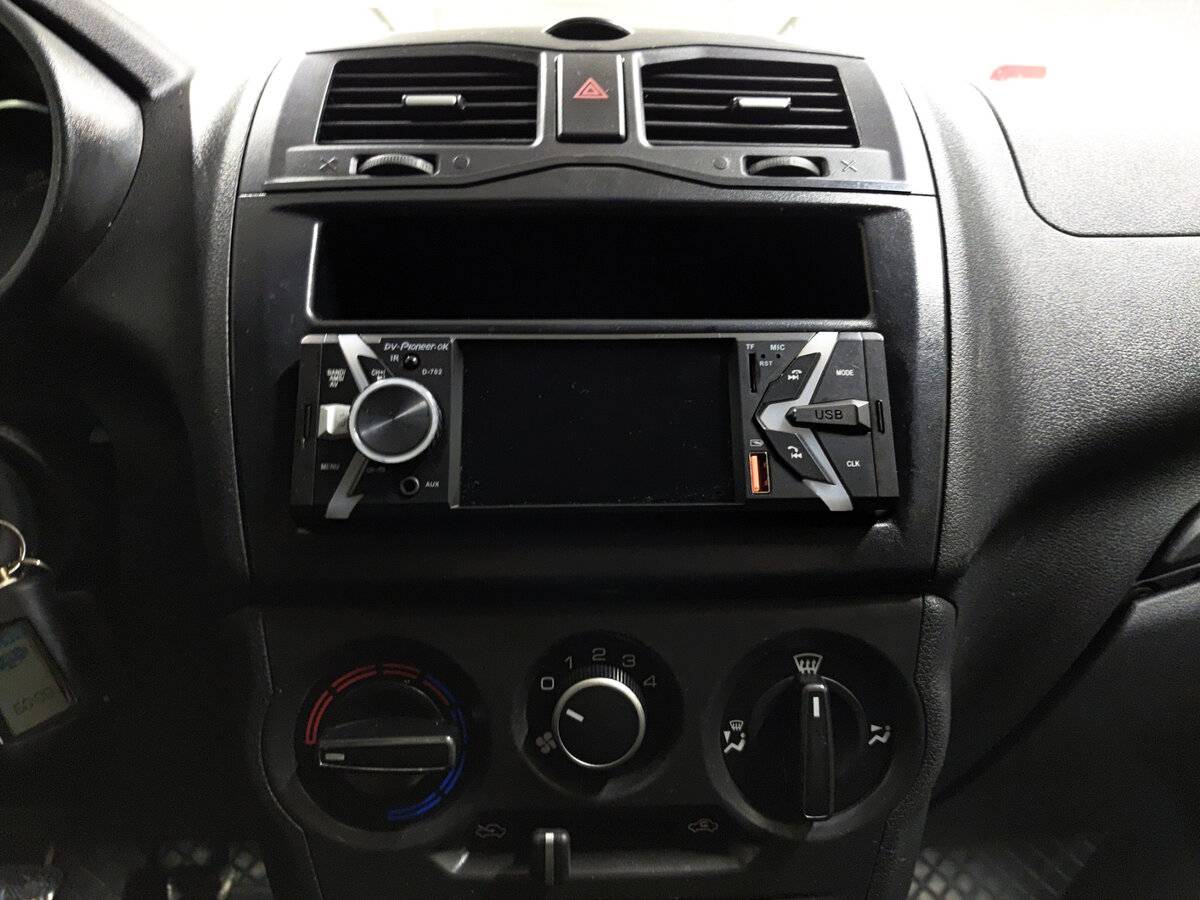 Купить Lada (ВАЗ) Granta с пробегом. Фото: #12