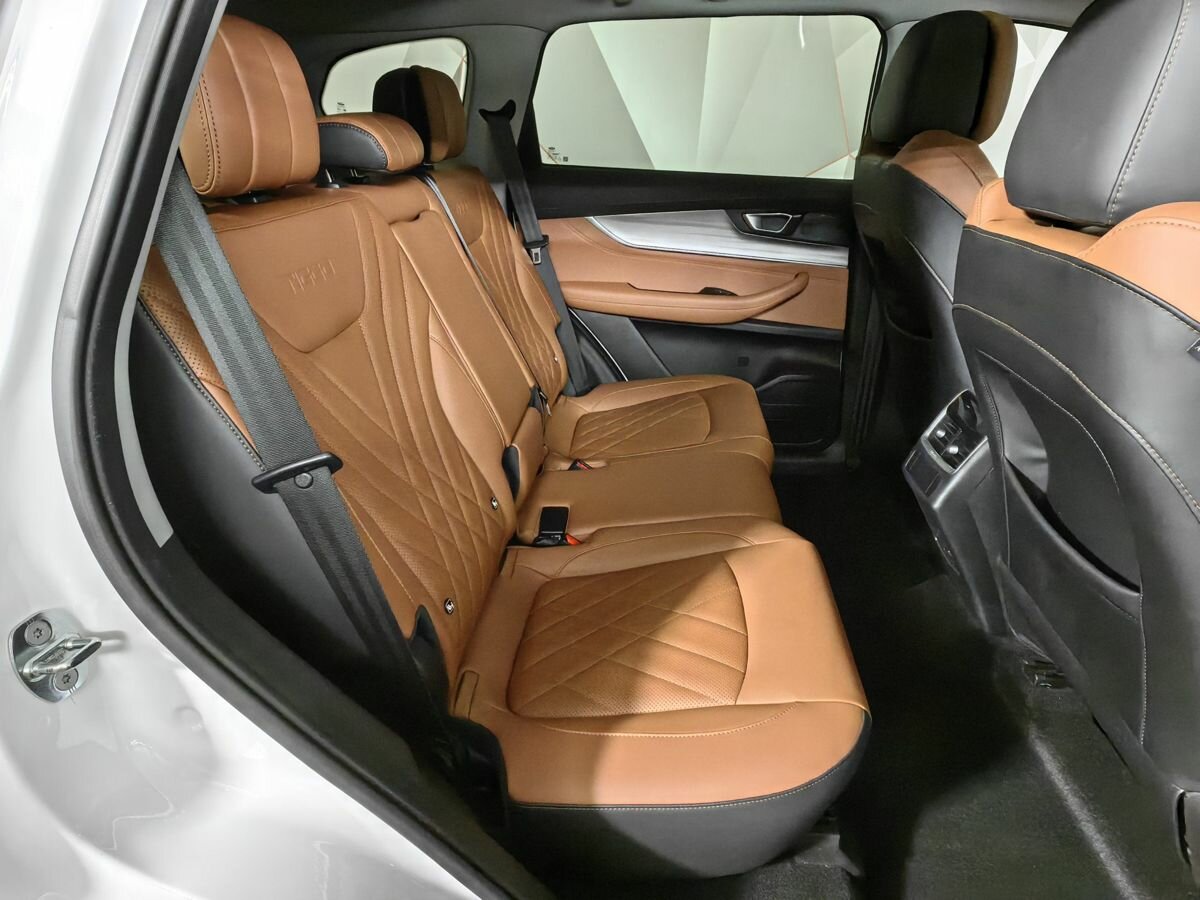 Купить Chery Tiggo 8 Pro Max с пробегом. Фото: #14