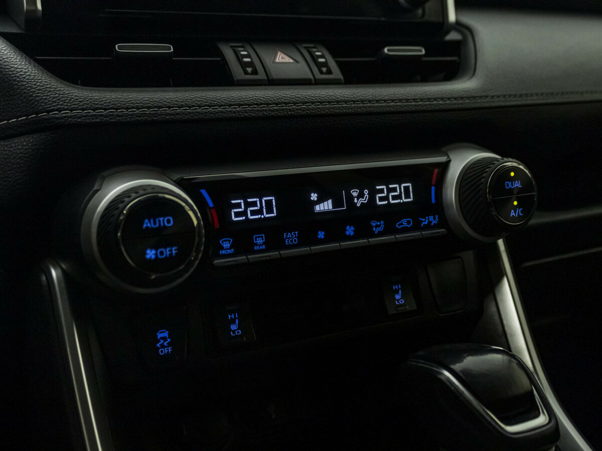 Купить Toyota RAV4 с пробегом. Фото: #14