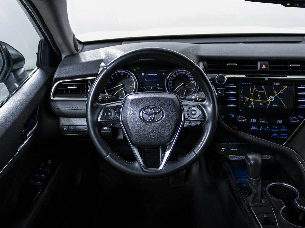 Купить Toyota Camry с пробегом. Фото: #9