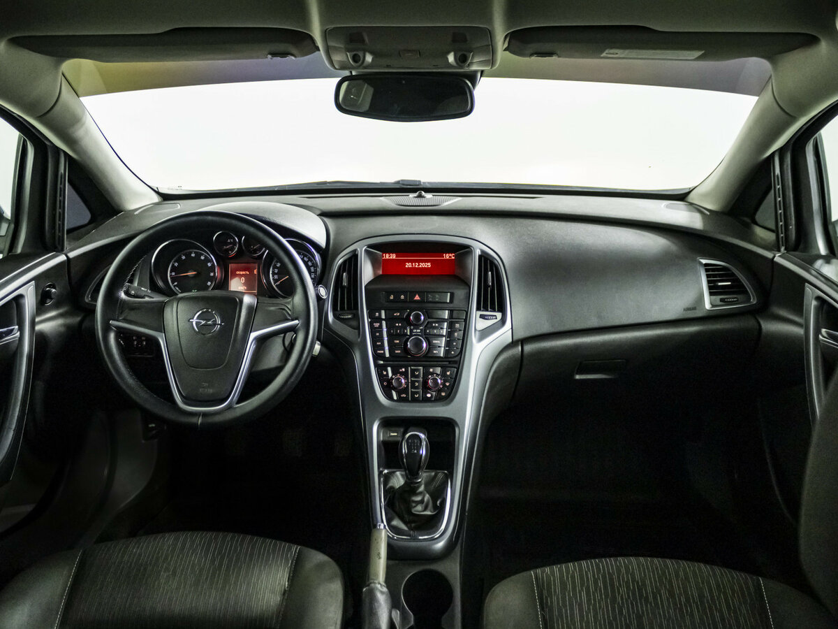 Купить Opel Astra с пробегом. Фото: #10