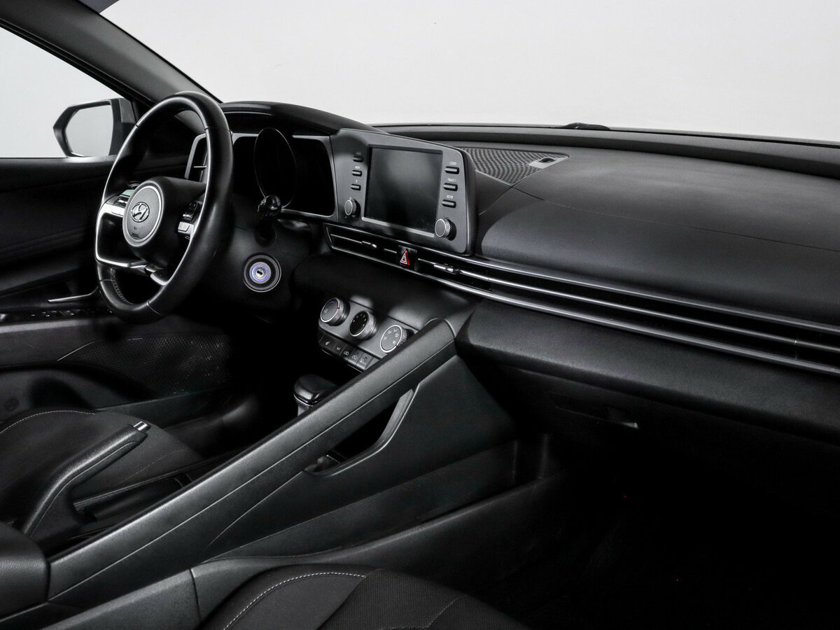 Купить Hyundai Elantra с пробегом. Фото: #6