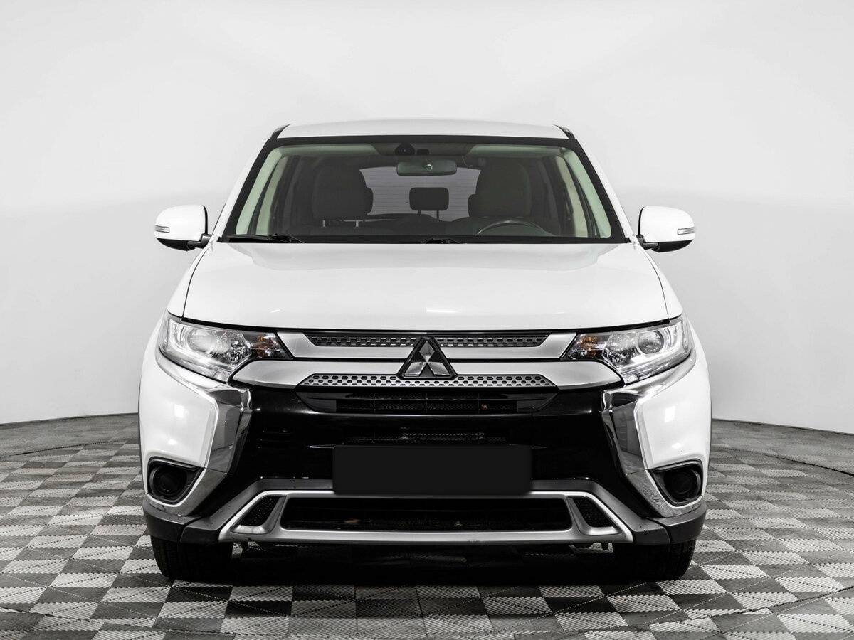 Купить Mitsubishi Outlander с пробегом. Фото: #1