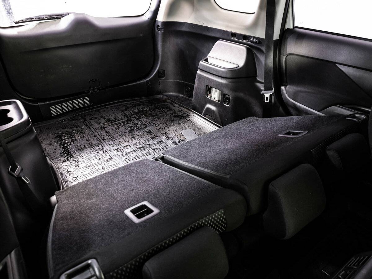 Купить Mitsubishi Outlander с пробегом. Фото: #21