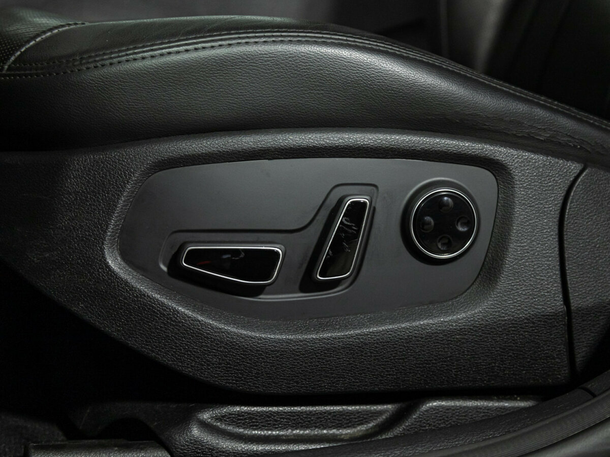 Купить Hyundai Genesis с пробегом. Фото: #11