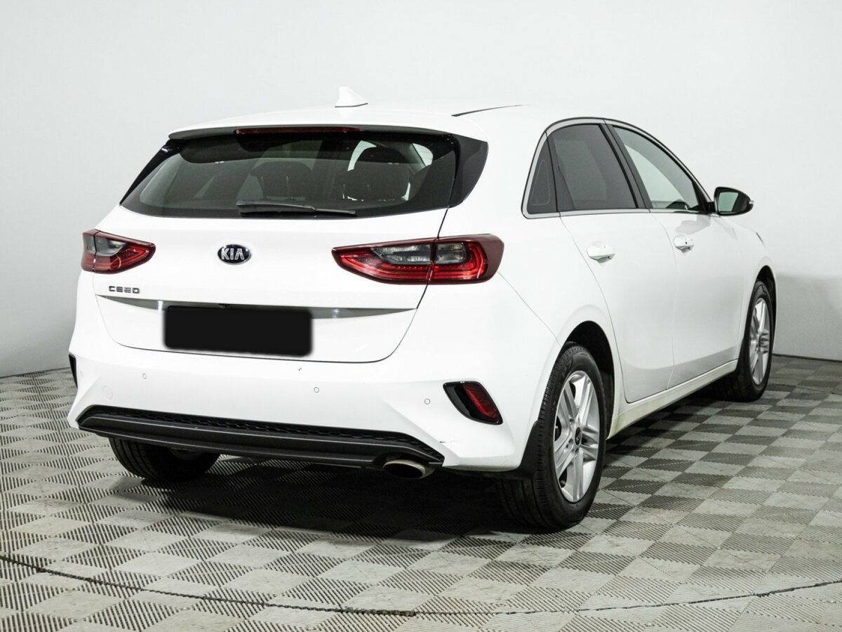 Купить Kia Ceed с пробегом. Фото: #4