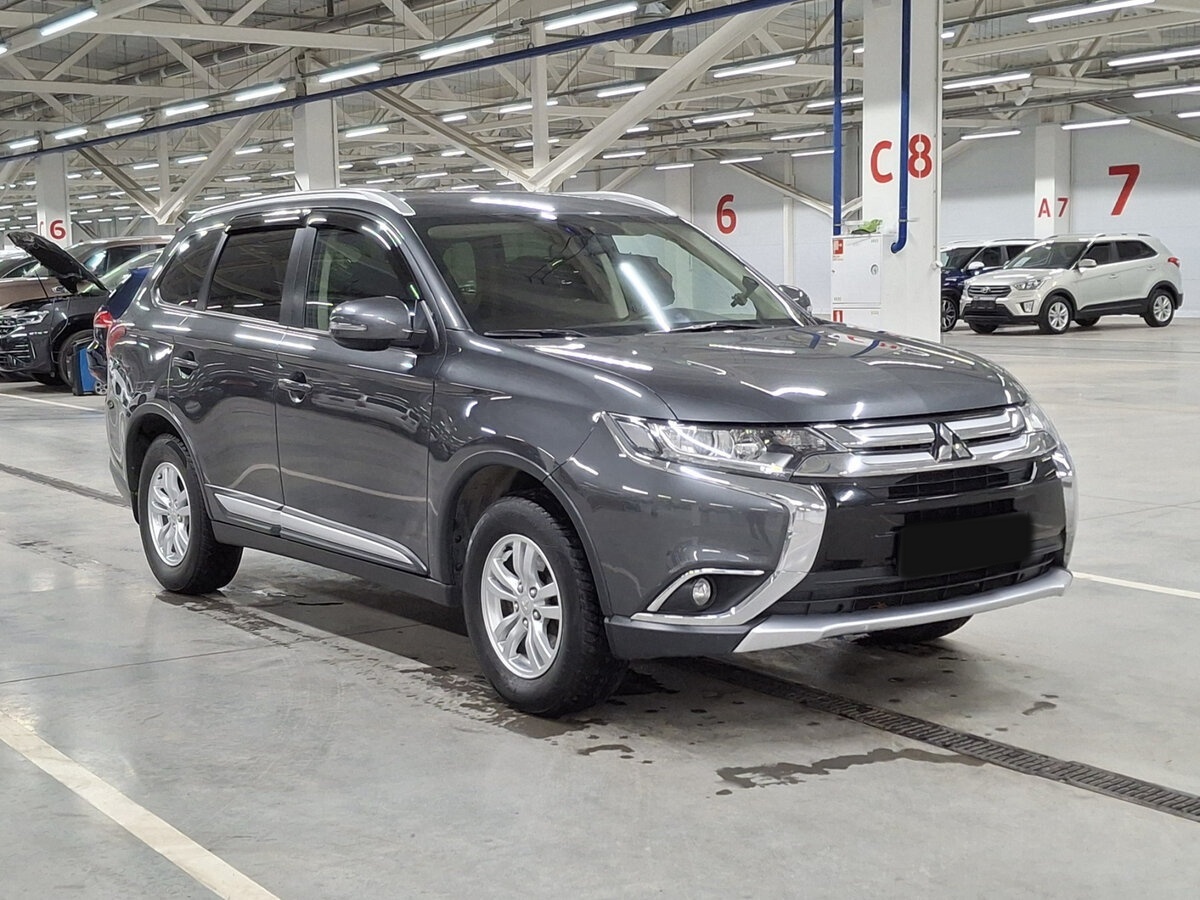 Купить Mitsubishi Outlander с пробегом. Фото: #2