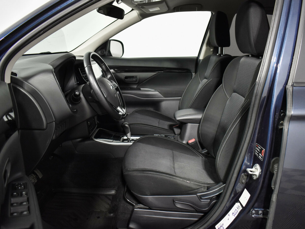 Купить Mitsubishi Outlander с пробегом. Фото: #9