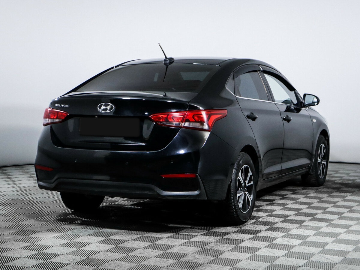 Купить Hyundai Solaris с пробегом. Фото: #3