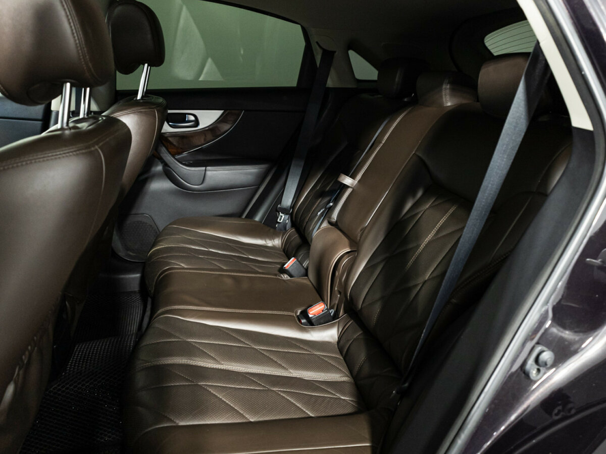 Купить Infiniti FX с пробегом. Фото: #9