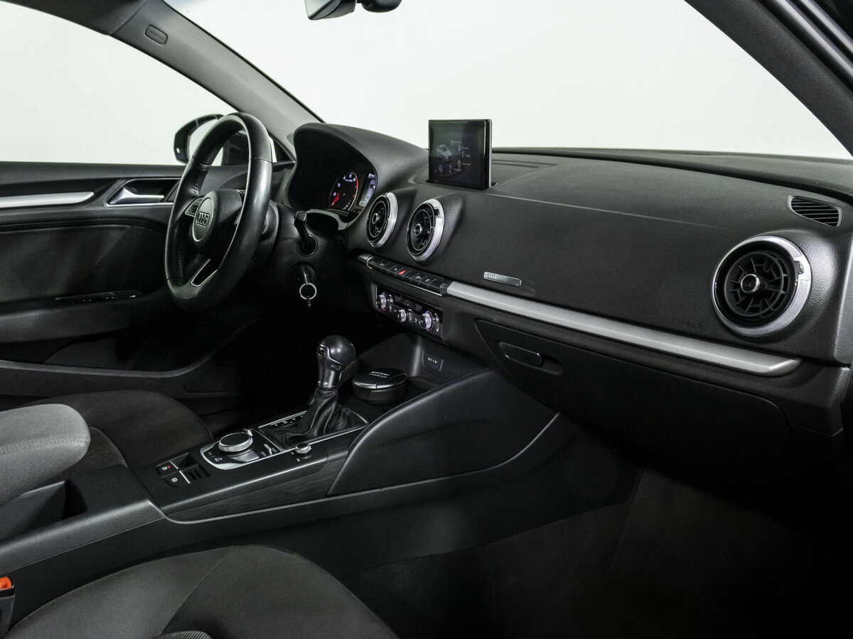 Купить Audi A3 с пробегом. Фото: #8
